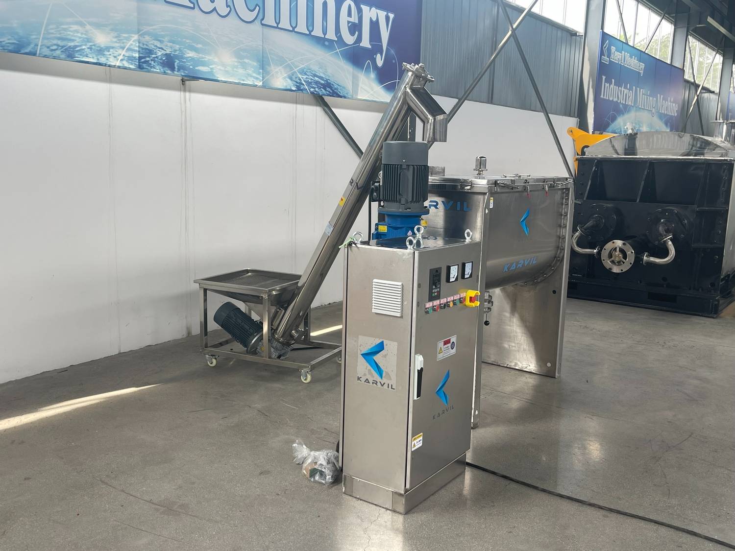 Fita-Fita-Blender-With-Secra-Conveyor (3)